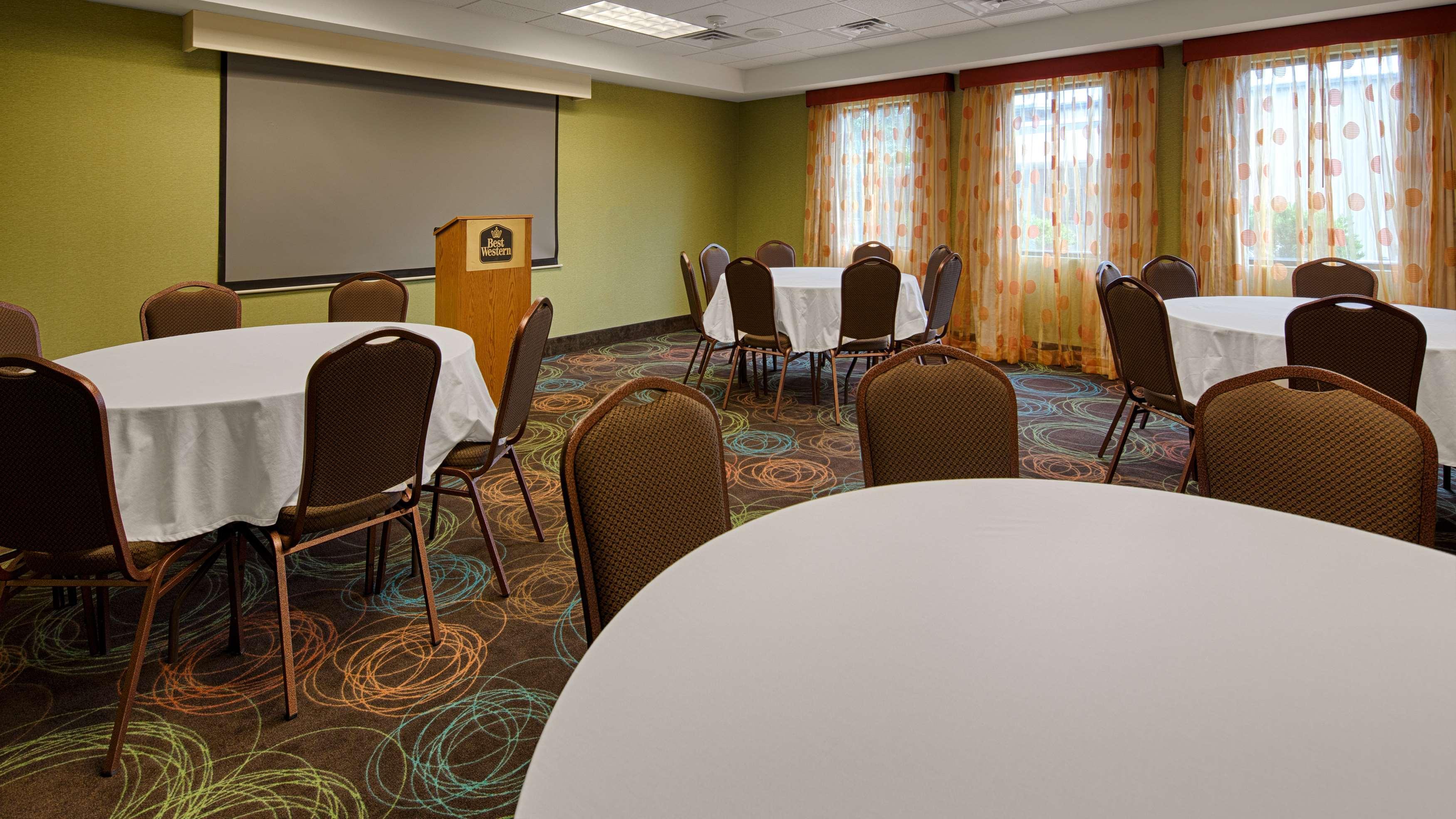 Best Western Plus Glen Allen Inn Exterior photo